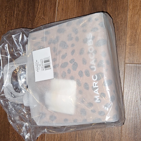 Marc Jacobs Mini Cheetah Bold Grind Leather Tote - Picture 7 of 14